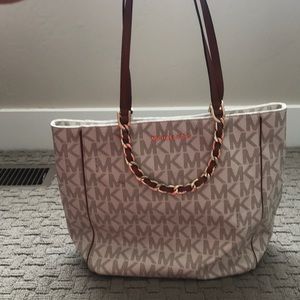 Michael kors handbag